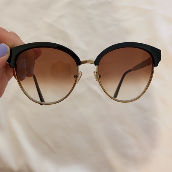 Michael Kors never worn before sunglasses! Black and gold with case - Picture 4 of 5